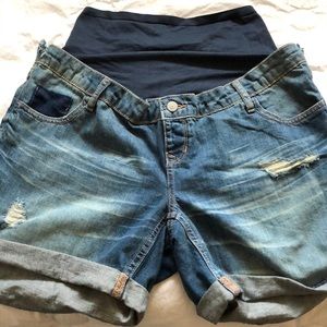 Old navy Maternity Shorts